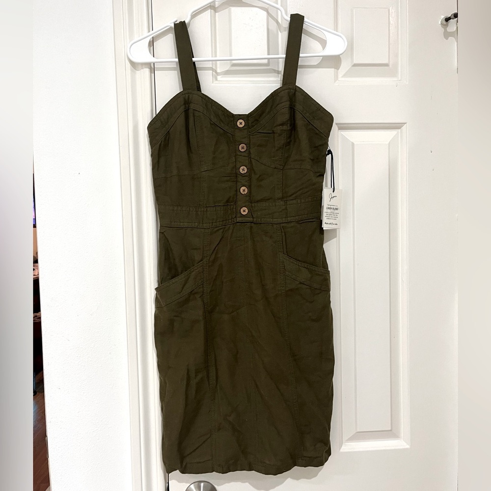 Japna NWT Sleeveless Army Green Dress With Pockets size small
